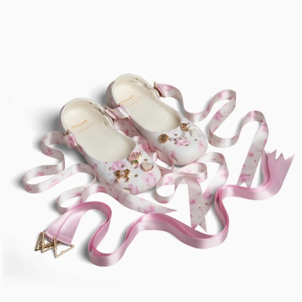 NIB The LoveShackFancy x CROCS Classic Ballet Flat in Oyster - W9 - Picture 2 of 10